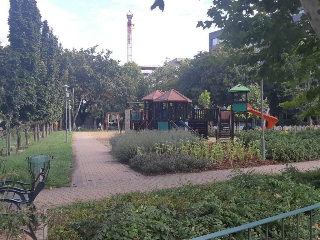 Hangulatos Studio Lakas Boedapest Buitenkant foto